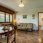 Sciura Elena's Terrace With Lake, Mounts & Valley By Halldis דירה