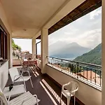 דירה Sciura Elena's Terrace With Lake, Mounts & Valley By Halldis *