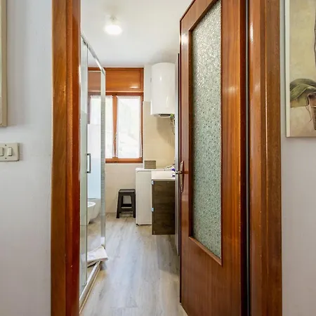 Apartment Sciura Elena's Terrace With Lake, Mounts & Valley By Halldis *