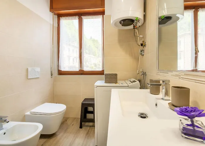 Апартаменты Sciura Elena's Terrace With Lake, Mounts & Valley By Halldis