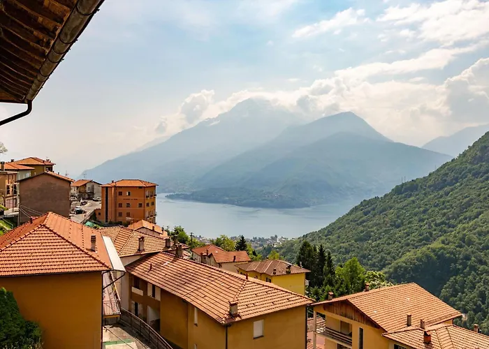 Апартаменты Sciura Elena's Terrace With Lake, Mounts & Valley By Halldis