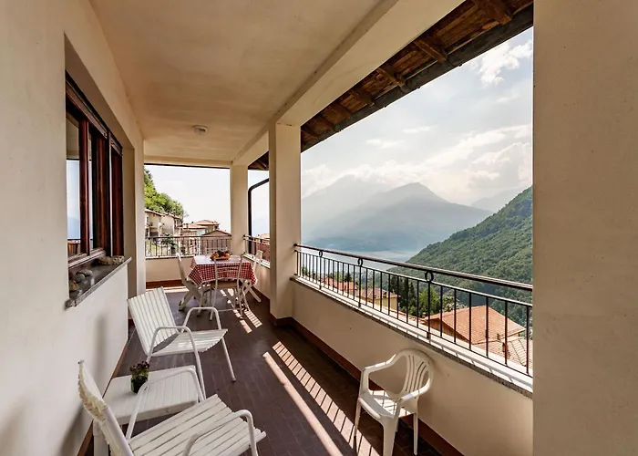 Апартаменты Sciura Elena's Terrace With Lake, Mounts & Valley By Halldis *