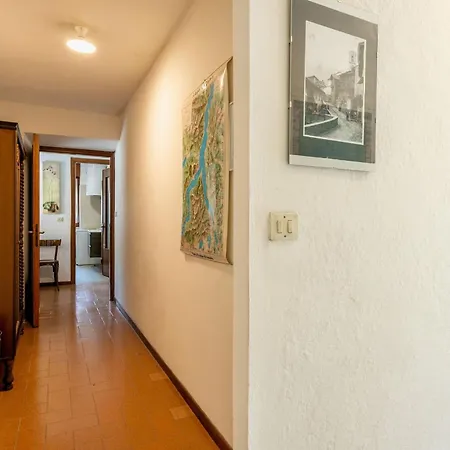 Apartamento Sciura Elena's Terrace With Lake, Mounts & Valley By Halldis *