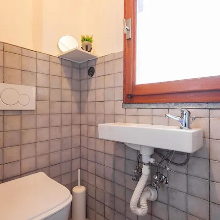 Sciura Elena's Terrace With Lake, Mounts & Valley By Halldis Apartamento Garzeno