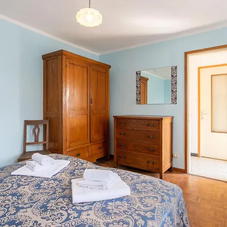 Apartamento Sciura Elena's Terrace With Lake, Mounts & Valley By Halldis