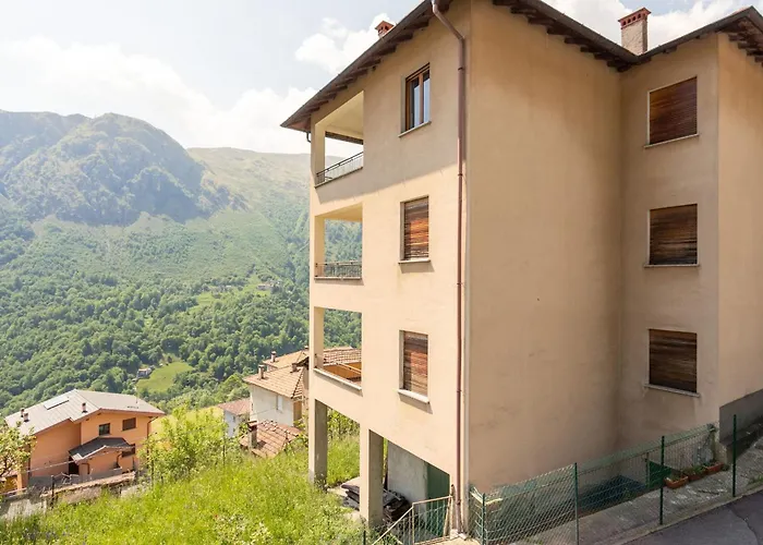 Apartmán Sciura Elena's Terrace With Lake, Mounts & Valley By Halldis